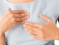 长期滋润的女性胸会变大吗？科学分析保养与变化的关系