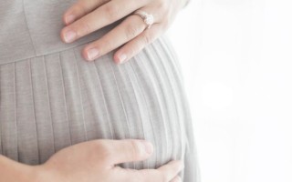 总恶心想吐是怎么回事？持续症状原因与妇科内分泌【总是想吐,恶心】