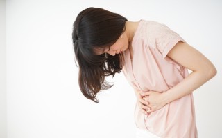 亚洲一线二线三线品牌精华液久久使用顺序重要吗（科学护肤步骤与吸收原理）