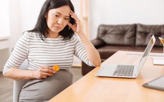 怀孕饿了就恶心想吐是怎么回事？饥饿性孕吐与血糖调节【怀孕饿了就恶心想吐是怎么回事】
